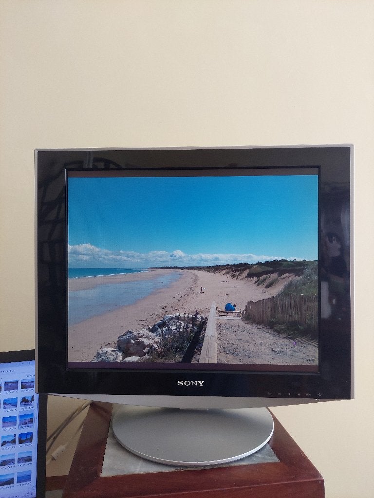 Moniteur SONY 19", Informatique & Logiciels, HD, Enlèvement, Sony, Inclinable
