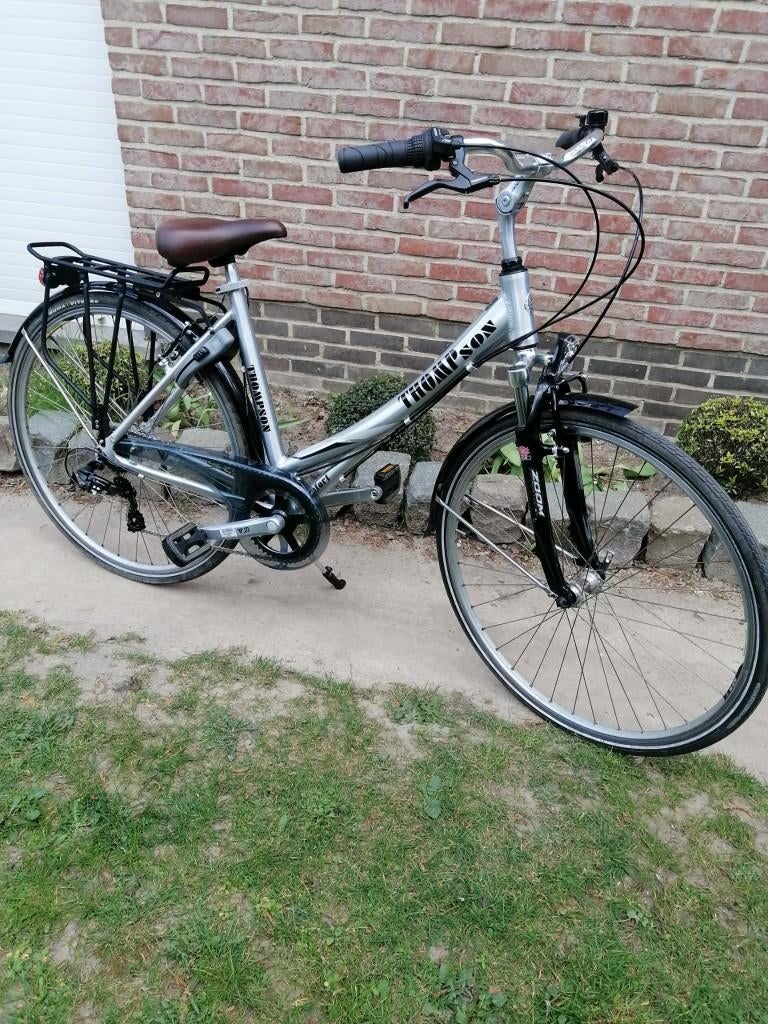 Damesfiets Thompson als nieuw! IN ORDE 28 INCH 7vers, Fietsen en Brommers, Fietsen | Dames | Damesfietsen, Zo goed als nieuw, Versnellingen