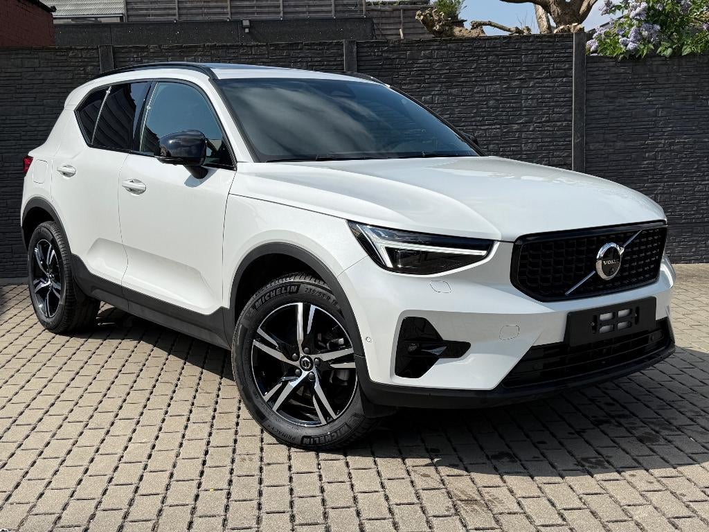 Volvo XC40 B3 Plus Dark Automaat "Pano Dak/360 Camera", Auto's, Volvo, Automaat, 4 deurs, Stof, Euro 6