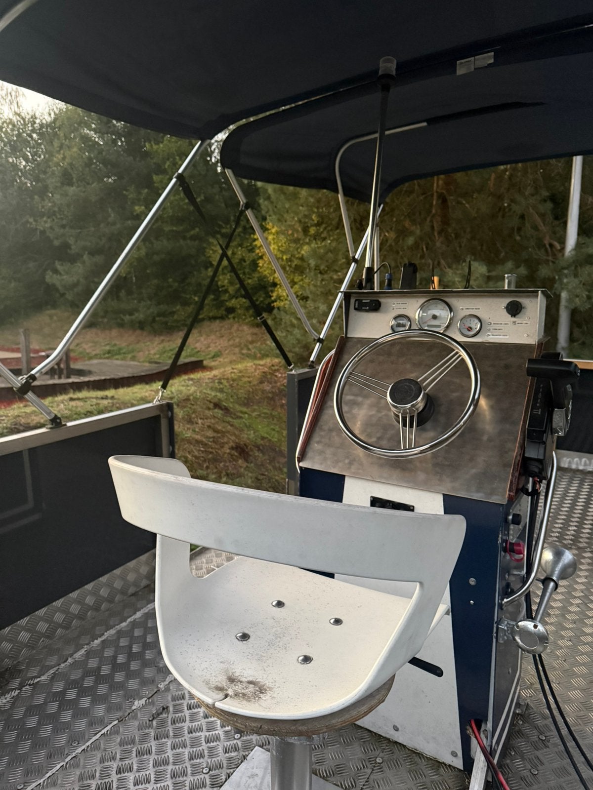 Zeer leuke pontonboot, Enlèvement, Comme neuf