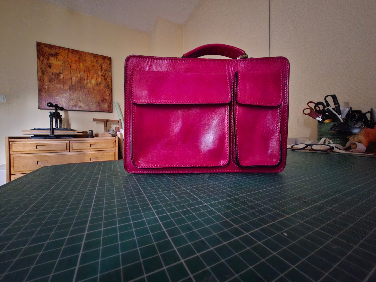 Stevig lederen tasje in fuchsia kleur., Overige kleuren, Nieuw, Leer, Ophalen