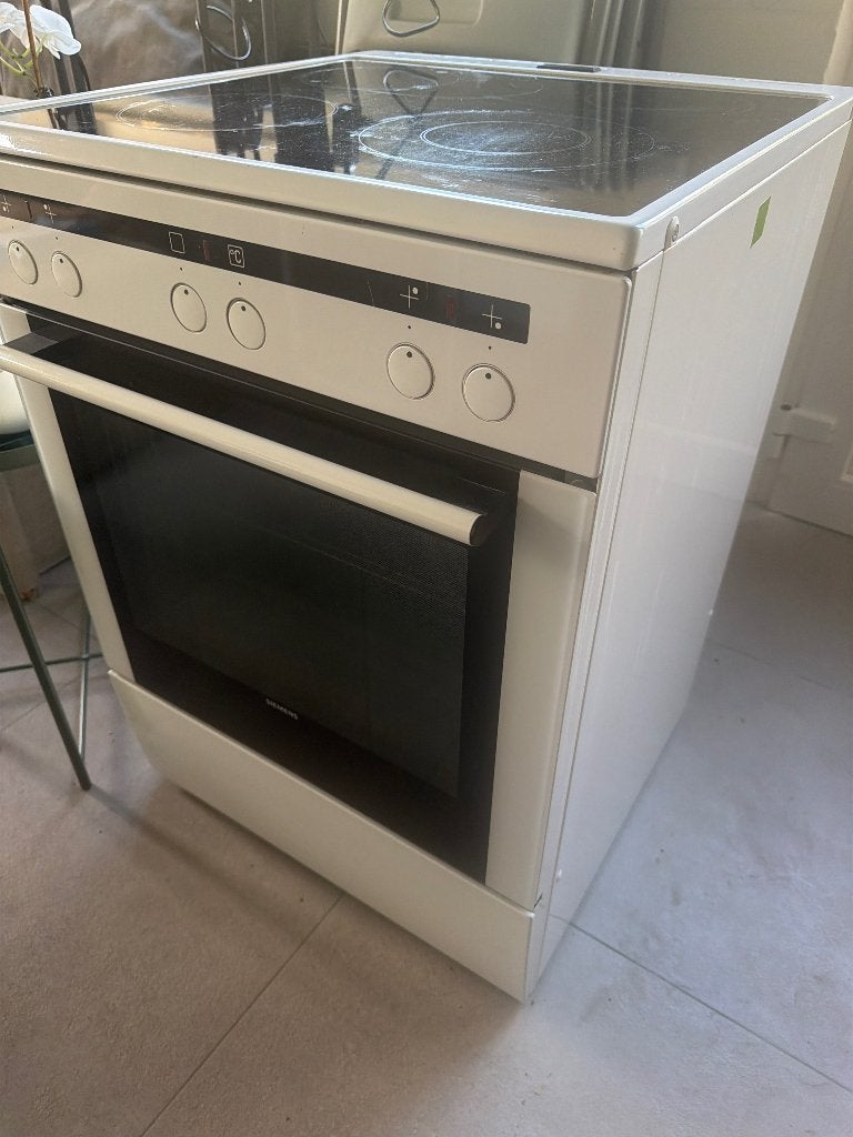 Cuisinière Siemens, Electroménager, Cuisinières, 85 à 90 cm, 4 zones de cuisson, Enlèvement, Utilisé