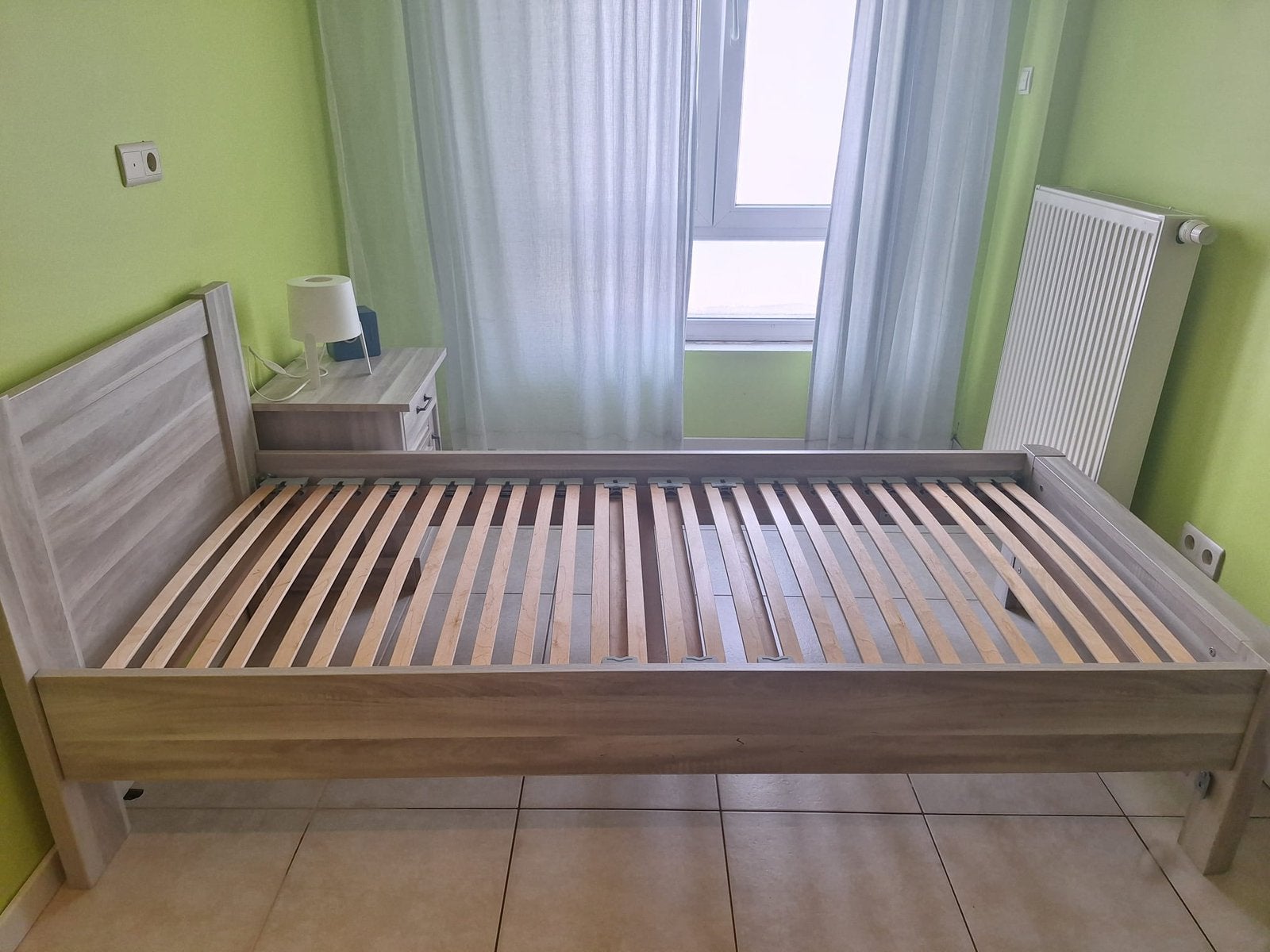 Bed,nachtkastje, kleerkast te koop, Huis en Inrichting, Slaapkamer | Bedden, Ophalen, Zo goed als nieuw