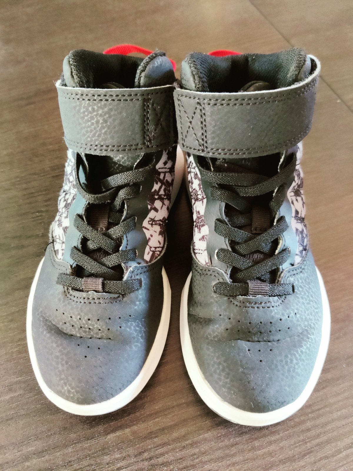 Basketschoenen Tarmak, Ophalen