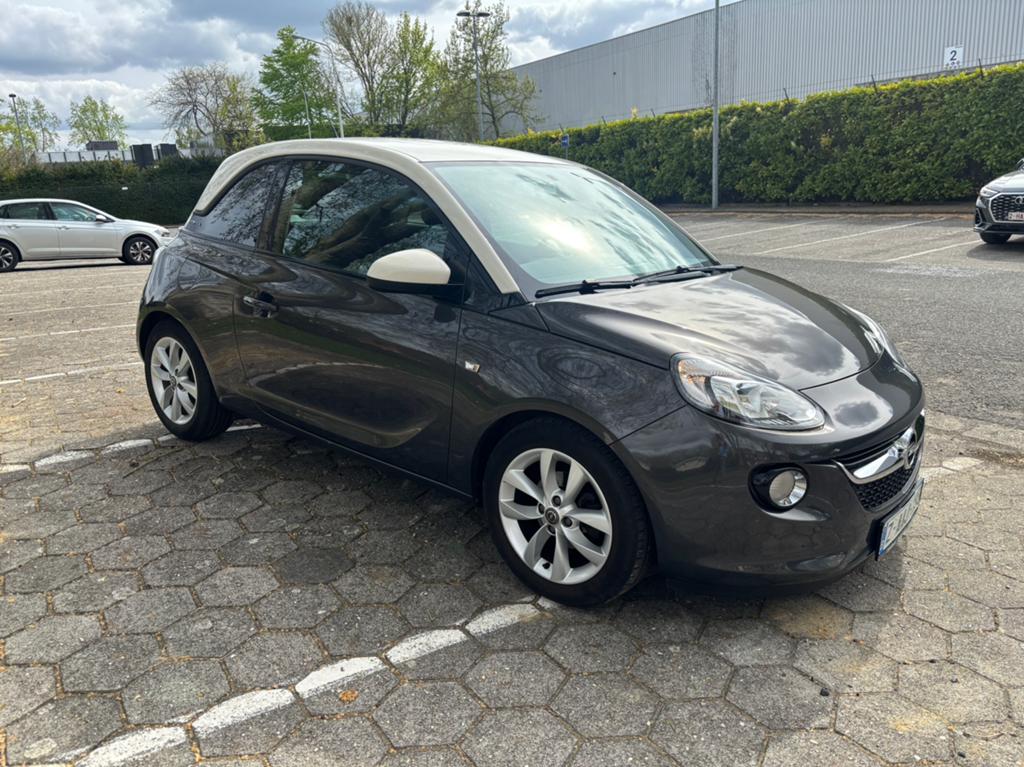 Zeer mooie Opel Adam benzine met maar 46000 km en garantie., Auto's, Opel, Voorwielaandrijving, 4 zetels, 1200 cc, 125 g/km