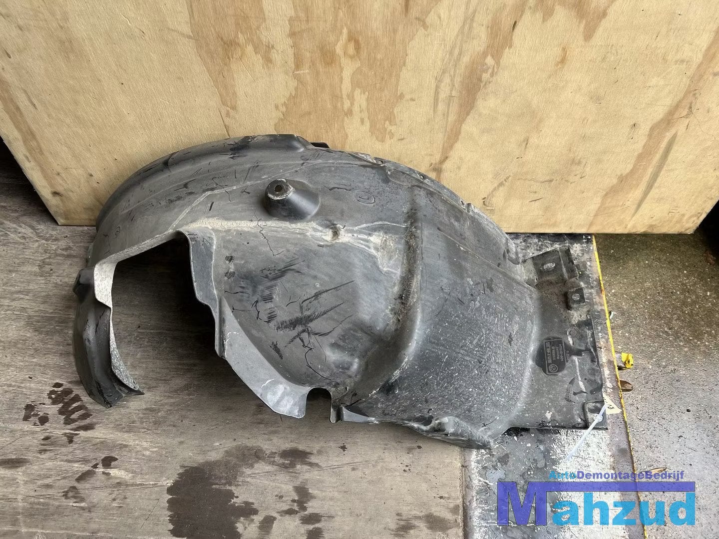 BMW 1 SERIE E87 E81 Rechts voor modderkuip 2003-2011 5171705, Petuelring 130
80788  Munich, DE, Gebruikt, Info@bmw.de, BMW
