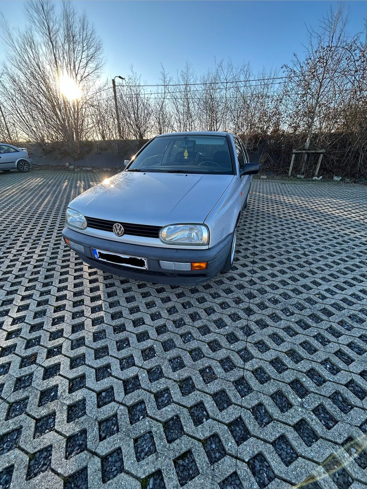 Golf 3, voiture ancienne de 1994, diesel, Argent ou Gris, Achat, Boîte manuelle, Noir
