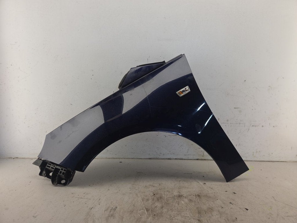 SPATBORD LINKS VOOR Opel Adam (01-2012/12-2019) (|13357544|), Auto-onderdelen, Gebruikt, Opel Automobile GmbH, Spatbord, Kontakt-opel@opel.com