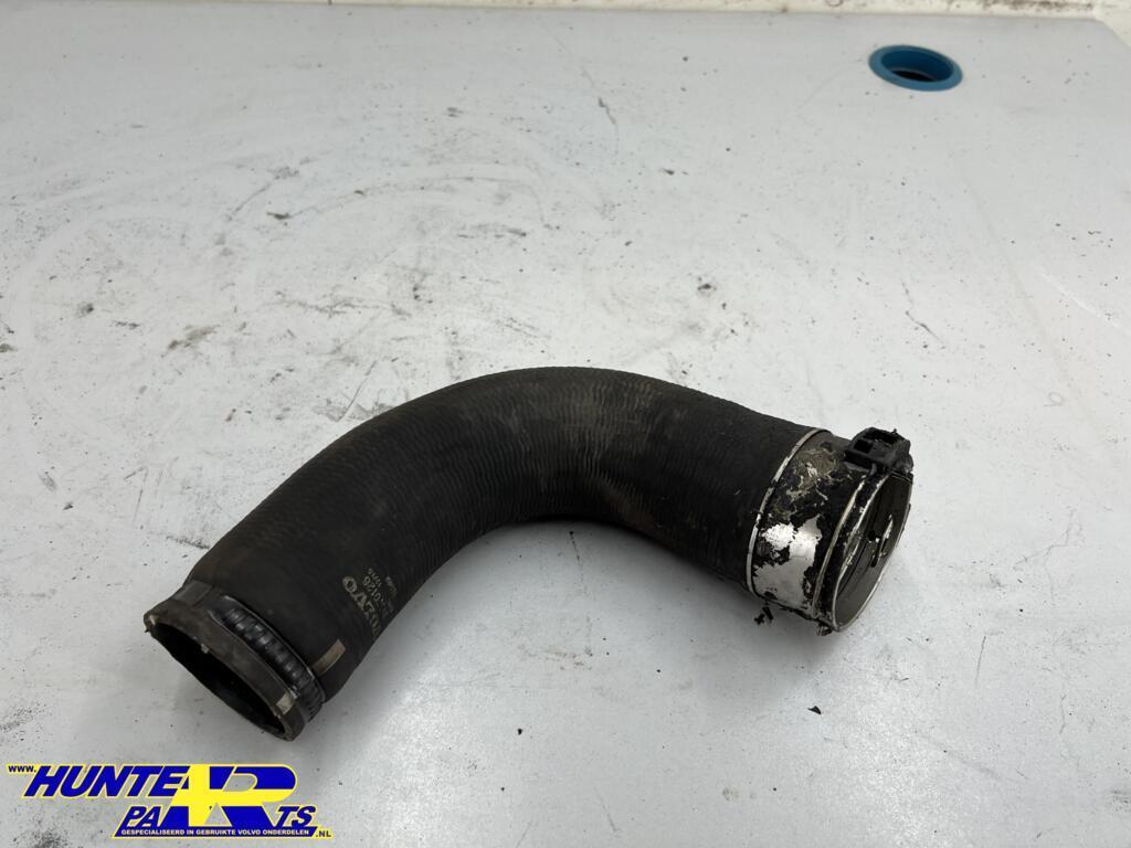 Intercooler slang Volvo XC90/XC60/V60 II ('14-'22) 31370126, Gebruikt, Ophalen of Verzenden, Volvo, Volvo
