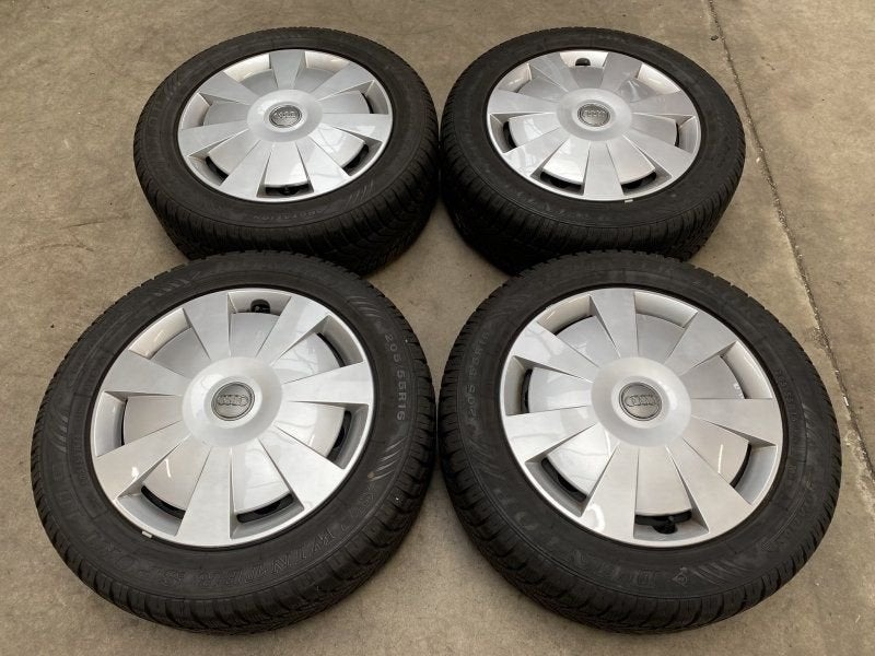 16 inch originele stalen velgen met winterbanden Audi A3 205, Auto-onderdelen, Gebruikt, -, Banden en Velgen, -