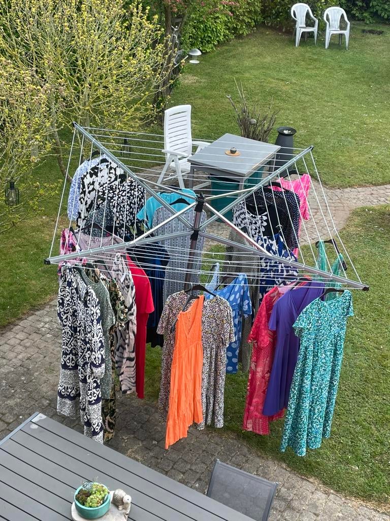 Belles robes de taille L (par lot ou piece) sur 1360 Perwez, Vêtements | Femmes, Enlèvement, Comme neuf