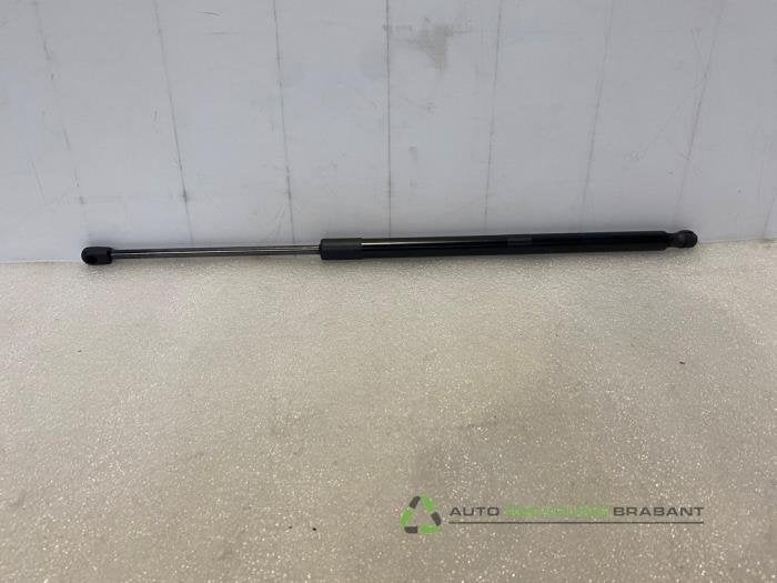 Gasdemper rechts-achter van een Skoda Superb, Gebruikt, -, -, Ophalen of Verzenden