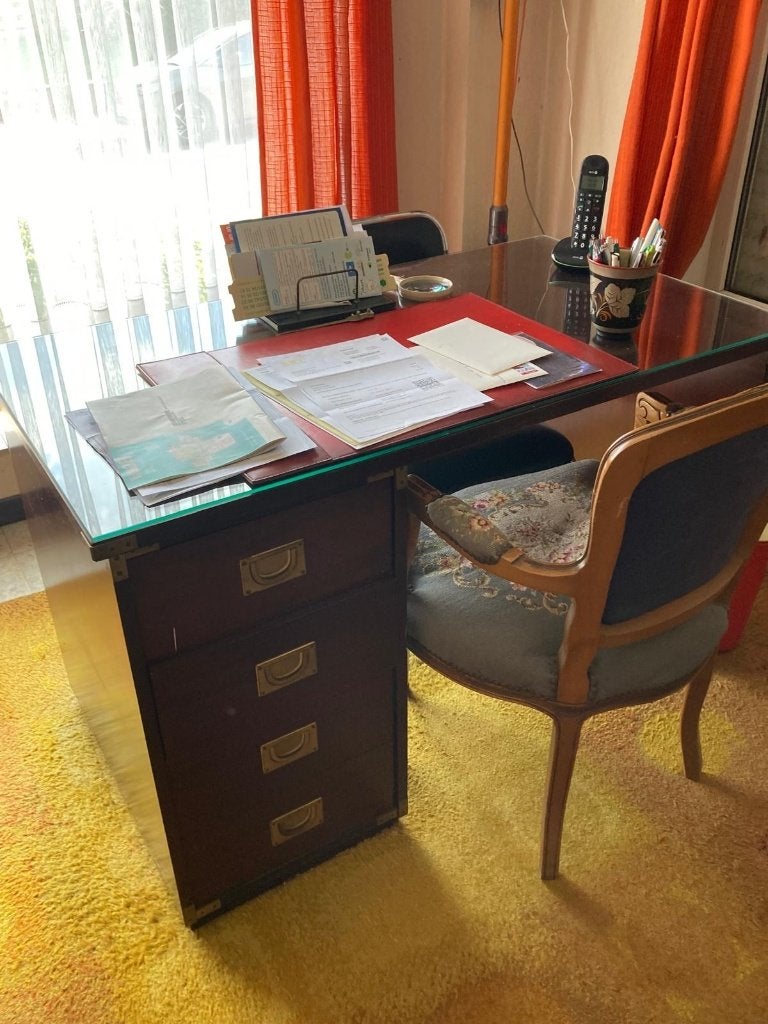 bureau vintage à récupérer à Halle, Vintage, Enlèvement, Comme neuf