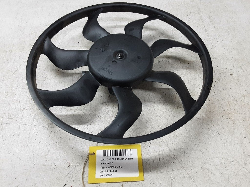 VENTILATEUR RADIATEUR MOTEUR Duster (DJF) (A16111780EA), Dacia, Renault Deutschland AG, Utilisé, Peter-Huppertz-Straße 5
51063  Köln, DE