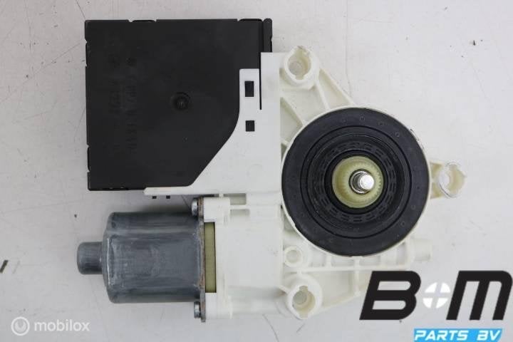 Raammotor linksvoor VW Tiguan 5N 5K0959793, Gebruikt