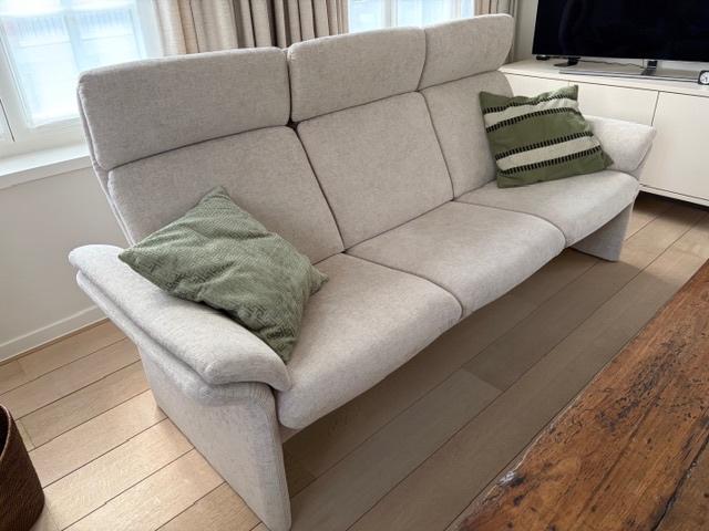 Erpo stoffen beige driezitsbank, Huis en Inrichting, Zetels | Zetels en Chaises Longues, Zo goed als nieuw, Driepersoons, 200 tot 250 cm