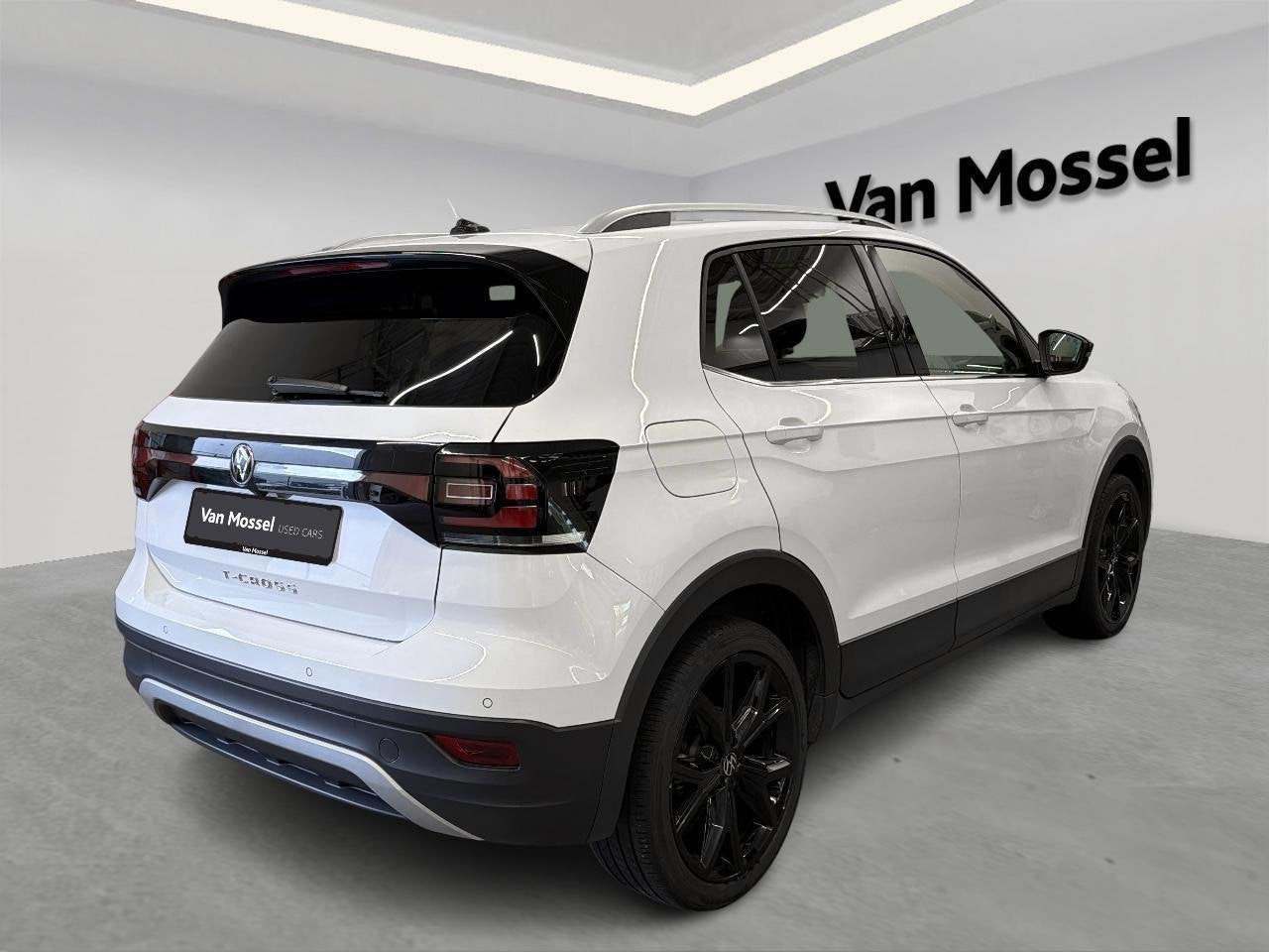 Volkswagen T-Cross 1.0 TSI 81kW DSG Life (automatique), Autos, Entreprise, 1298 kg, Entretenue par le concessionnaire, Noir