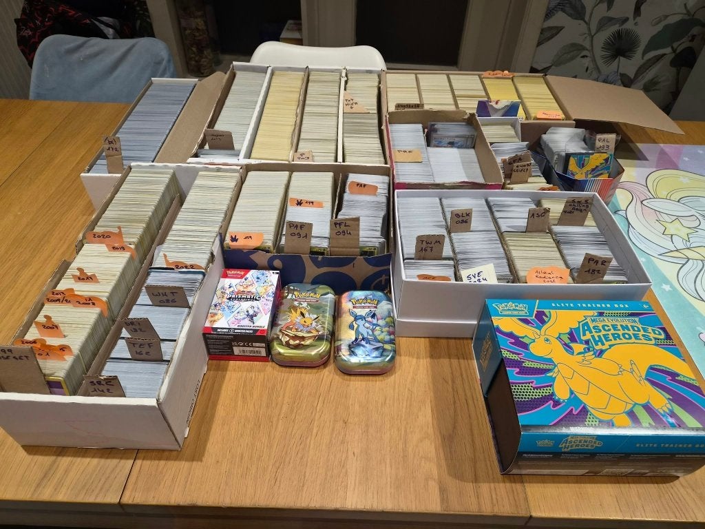Gigantisch lot 20.000 Pokémon bulkkaarten. Non-holo., Ophalen, Zo goed als nieuw, Meerdere kaarten