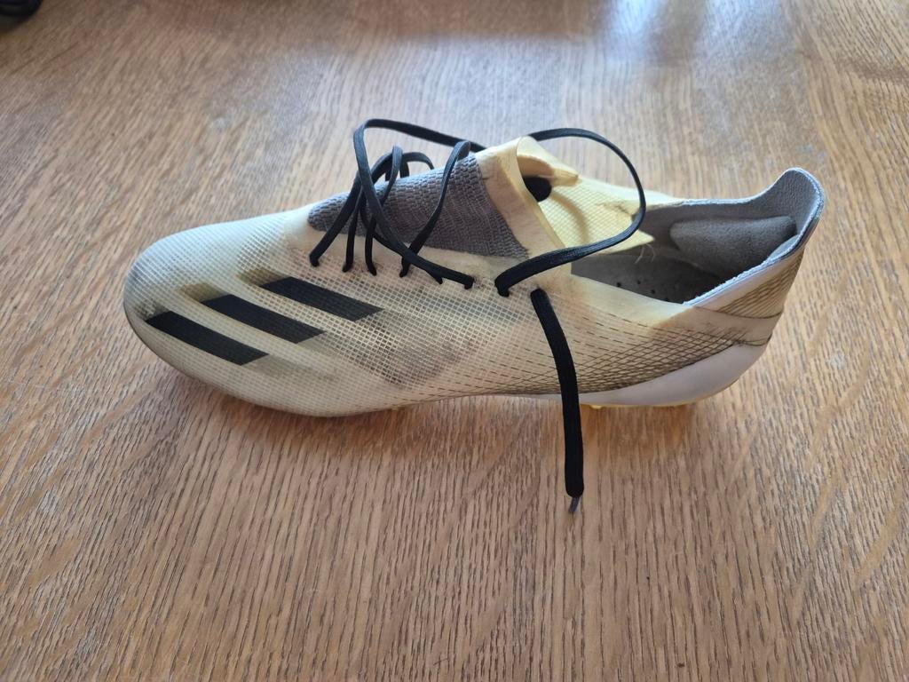 Voetbalschoenen, Ophalen