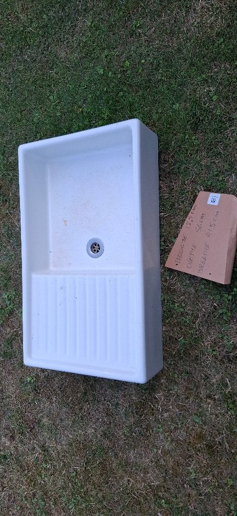 oude witte stenen gootsteen 2, Doe-het-zelf en Bouw, Ophalen, Gebruikt, Steen, Wastafel
