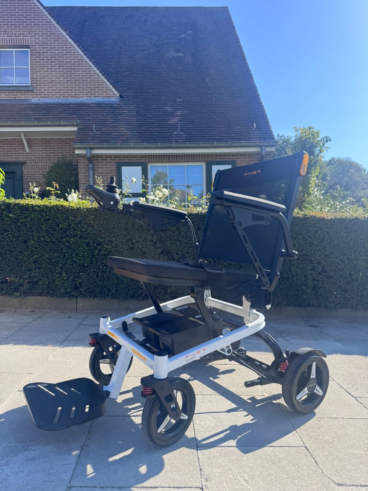 État Neuf léger FR16 — Fauteuil électrique Chaise roulante, Enlèvement ou Envoi, Pliant, Neuf, Fauteuil roulant électrique