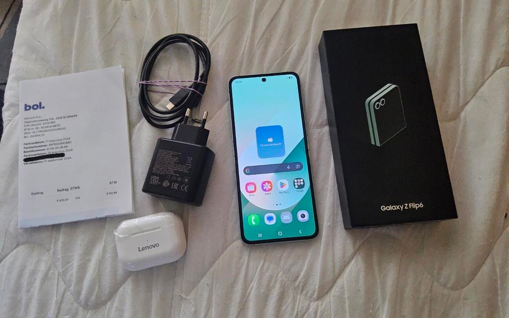 Samsung galaxy Z flip 6, 512g bijna nieuw met garantiebewijs, Telecommunicatie, Mobiele telefoons | Samsung, Ophalen of Verzenden