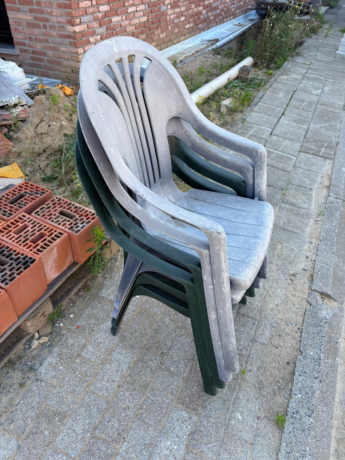 Kunststof tuinstoelen 4 stuks, Jardin & Terrasse, Chaises de jardin, Enlèvement, Utilisé, Plastique, Empilable