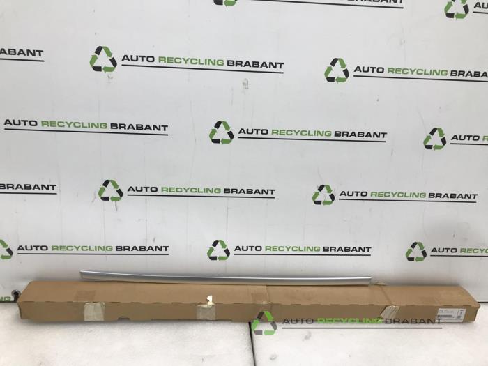 Bande décorative d'un BMW X5, -, 3 mois de garantie, Utilisé, -