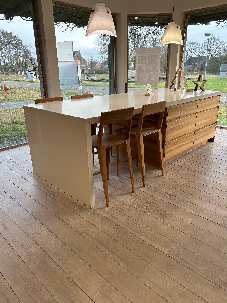 Keukeneiland in notelaar met silestone composiet werkblad, Huis en Inrichting, Keuken | Keukenelementen, Ophalen, Bruin, 75 cm of meer