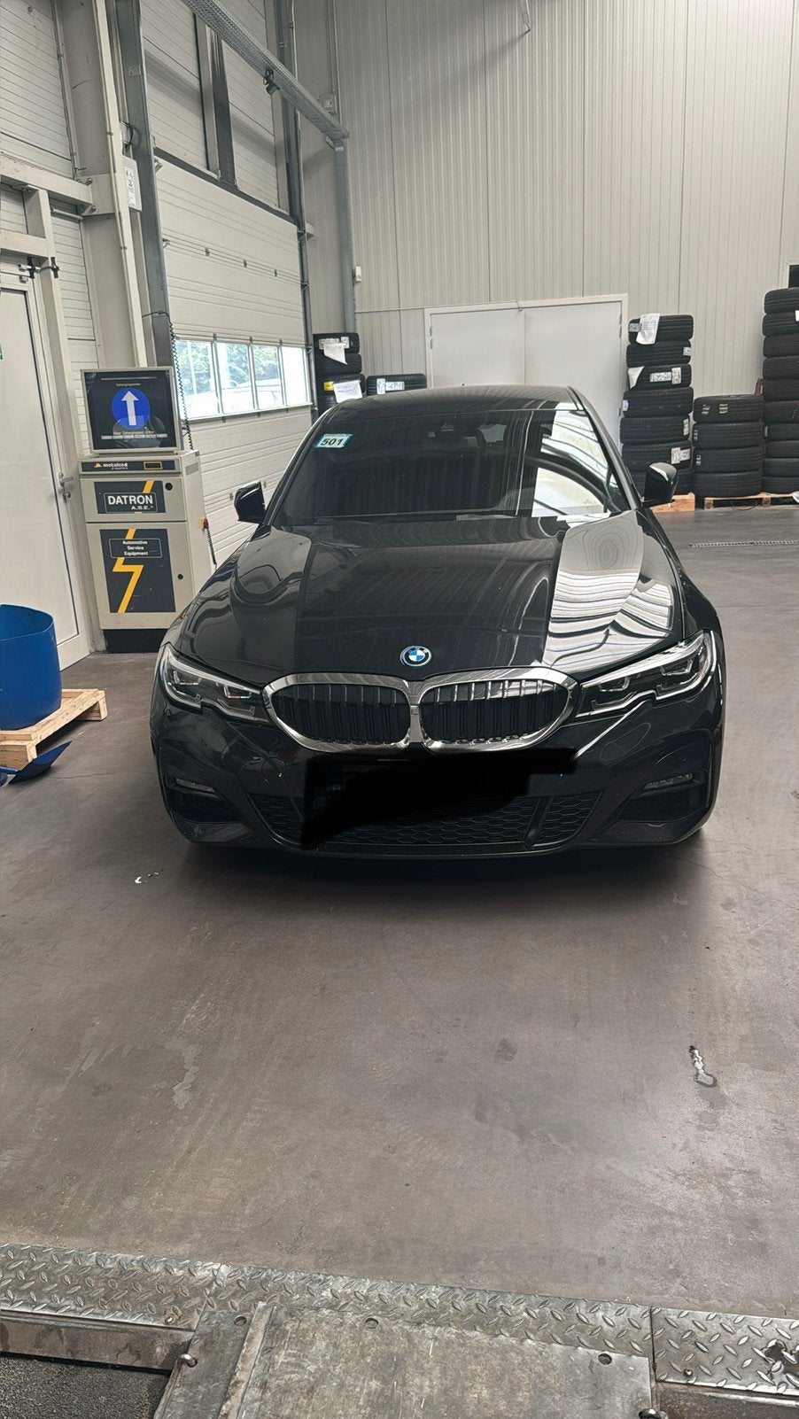 BMW 330e 2022, Cuir, Achat, 4 portes, Noir