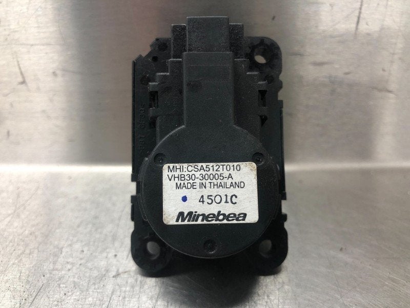 ACTIONNEUR MOTEUR VOLET CHAUFFAGE Mitsubishi ASX, Utilisé, Mitsubishi