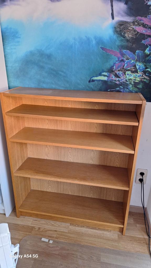 Boekenkast ( LET OP GEEN BILLY), Ophalen