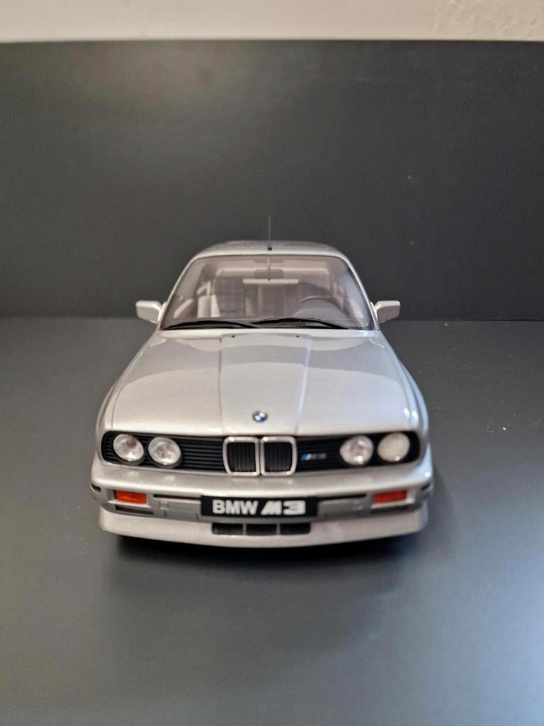 Ottomobile BMW M3 E30 1:12, Ophalen, Nieuw, 1:9 t/m 1:12, Auto