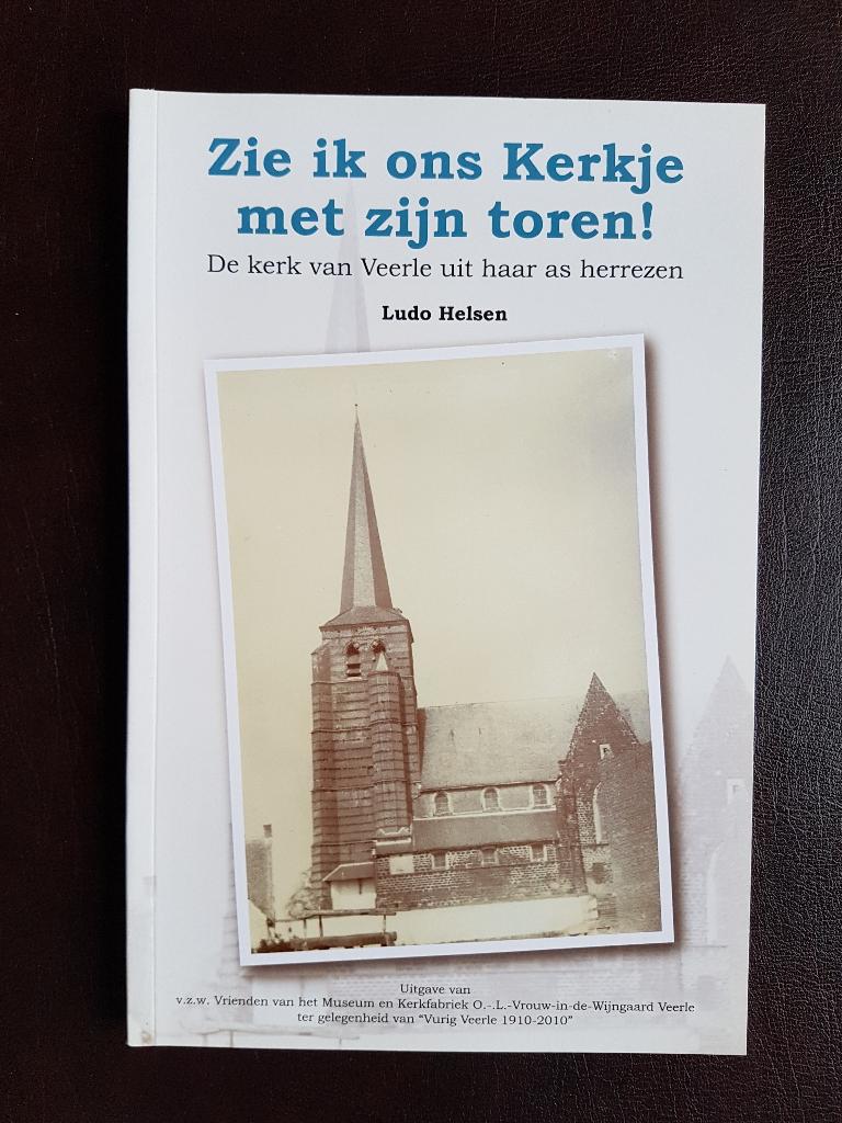 Zie ik ons kerkje met zijn toren (Veerle), Ophalen of Verzenden, Gelezen, Ludo Helsen