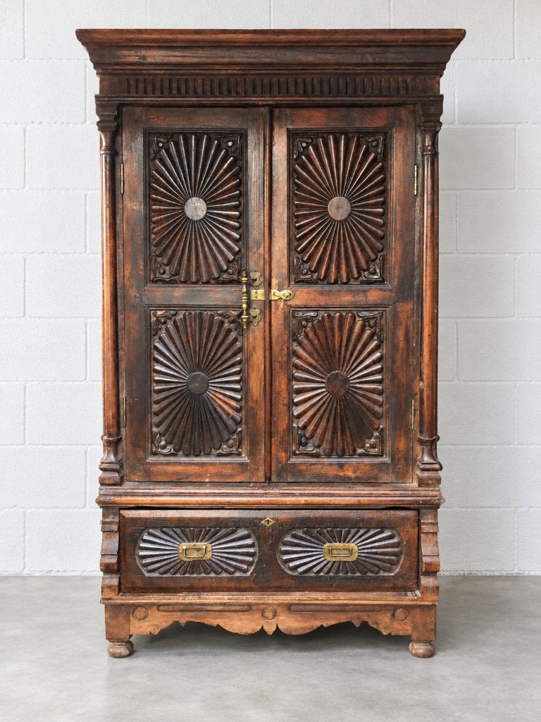 Petite armoire du Rajasthan teck sculpté, Maison & Meubles, Enlèvement ou Envoi, Teck