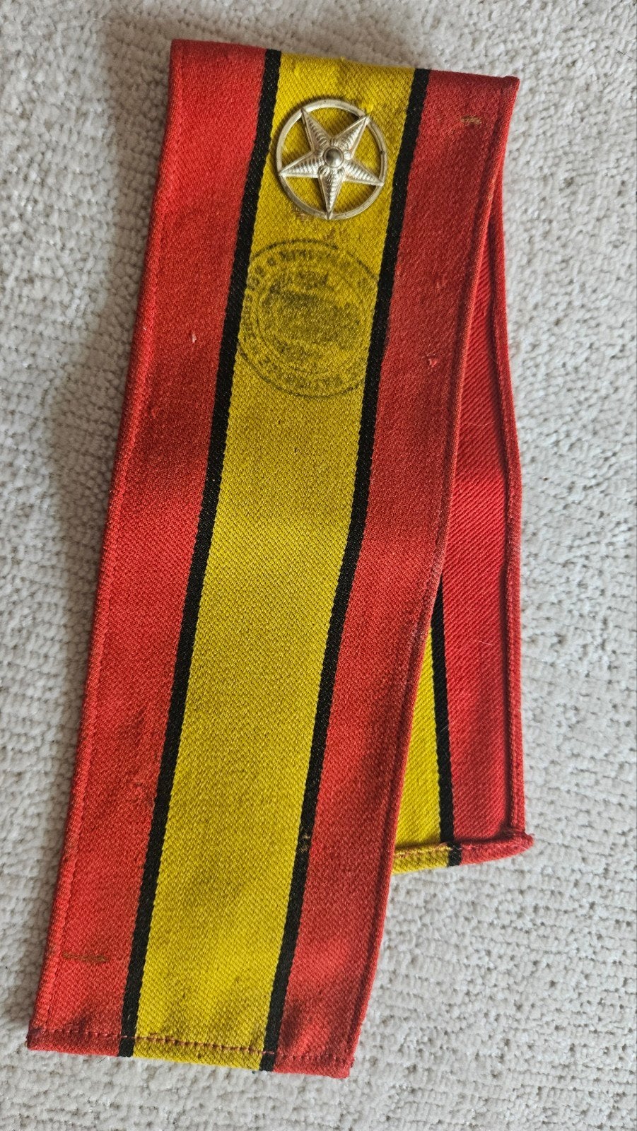 verminkte en ongeldige officiële Belgische armband (14-18) m, Ophalen of Verzenden
