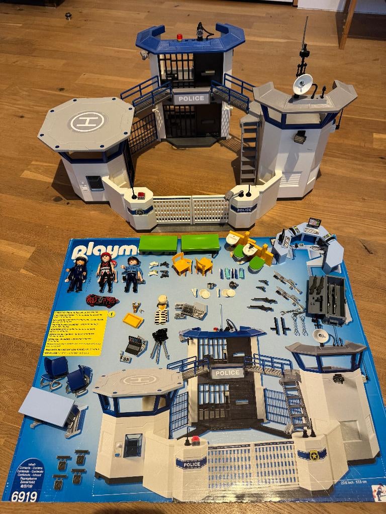 Playmobil politiebureau met gevangenis 6919, Kinderen en Baby's, Speelgoed | Playmobil, Ophalen, Gebruikt, Complete set