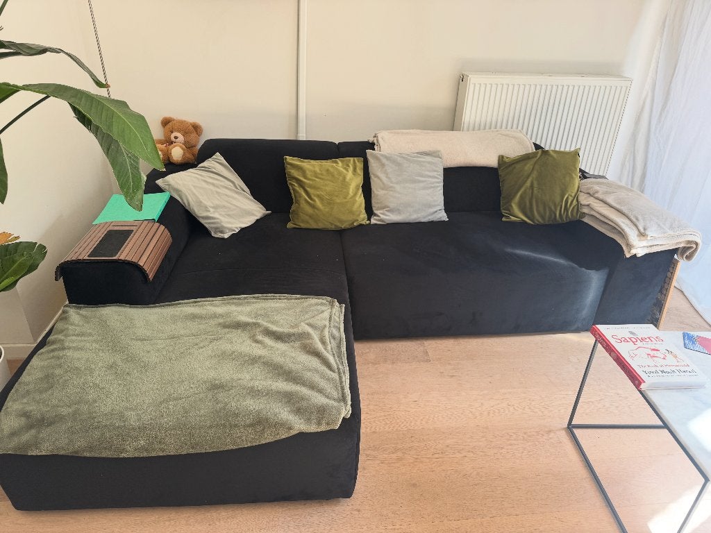 Moderne, zwarte L zetel, hoekbank, Huis en Inrichting, Ophalen, Hoekbank, Zo goed als nieuw, Modern, minimalistisch