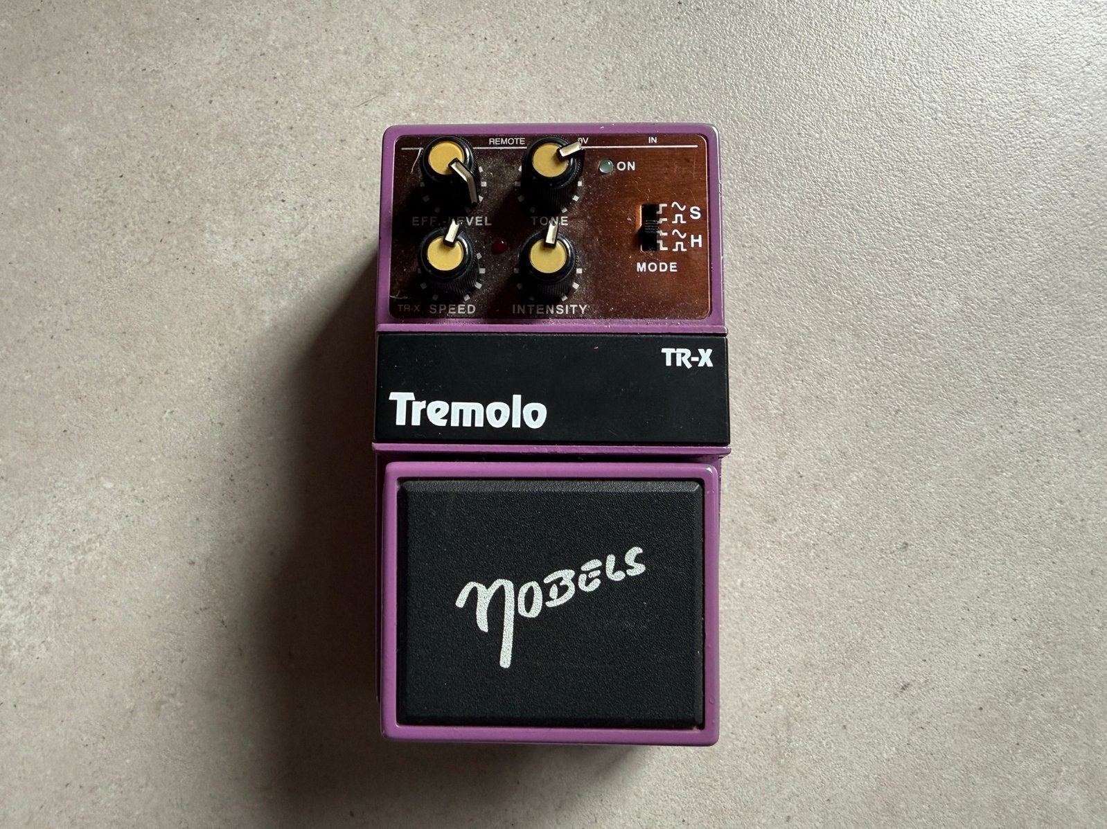 Nobels TR-X tremolo, Musique & Instruments, Enlèvement ou Envoi, Comme neuf, Autres types