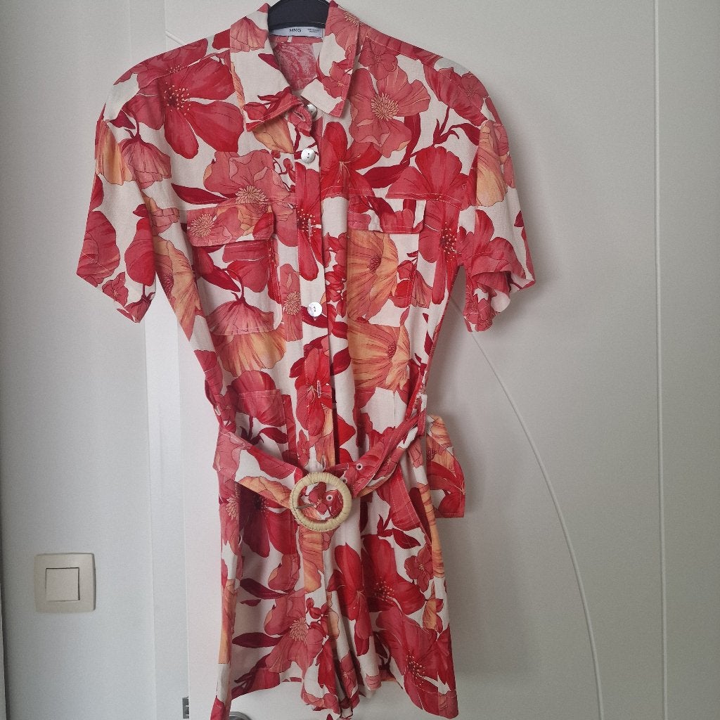 Playsuit Mango XS bloemen, Vêtements | Femmes, Combinaisons, Mango, Enlèvement ou Envoi, Neuf, Taille 34 (XS) ou plus petite