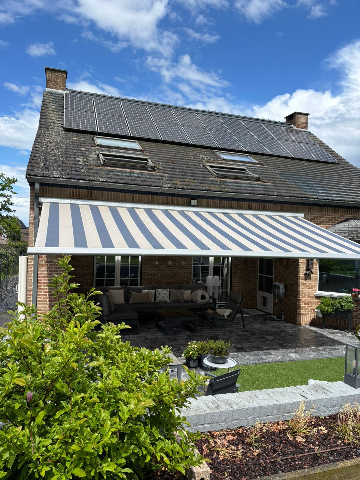 Zonneluifel en windscherm, Ophalen, Gebruikt, 450 cm of meer, Elektrisch