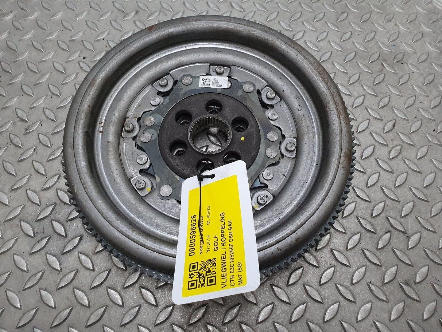VOLKSWAGEN GOLF VLIEGWIEL / KOPPELING 2018, Ophalen of Verzenden, Gebruikt, ARN erkend