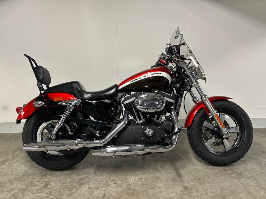Harley-Davidson Cruiser SPORTSTER XL1200C CUSTOM (bj 2013), Motoren, Motoren | Harley-Davidson, Harley-Davidson, Customerservices@harley‑davidson.com