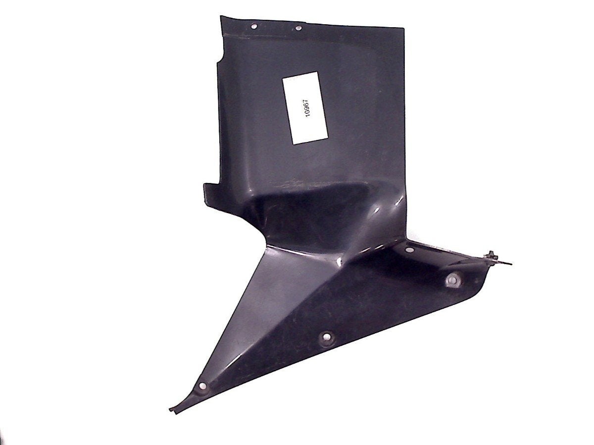 CARENAGE INTERNE PANNEAU GAUCHE Honda (64597-MCS-G000), Dhr. S. di Majo, Utilisé, Info@cama-motorparts.nl, P.J. Troelstraweg 8 8
3144 CX  MAASSLUIS, NL
