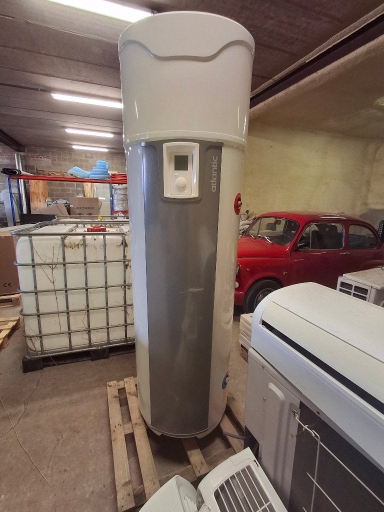 Boiler thermodynamique 270 l explorer v4, Bricolage & Construction, Moins de 3 ans, Boiler, Enlèvement, Utilisé