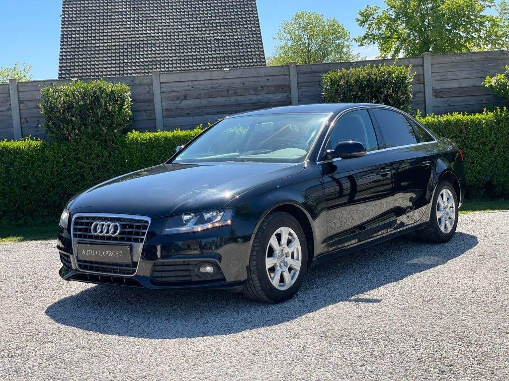 Audi A4/Benzine/Clima/Cruise/Garantie/***, Auto's, 4 cilinders, A4, Zwart, Multifunctioneel stuurwiel