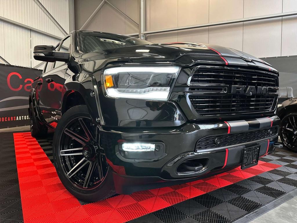 Dodge RAM 1500/V8/Laramie/Limited/Night/Hulk Edition/Pano/Lu, Auto's, Zwart, Bedrijf, 5 zetels, RAM 1500
