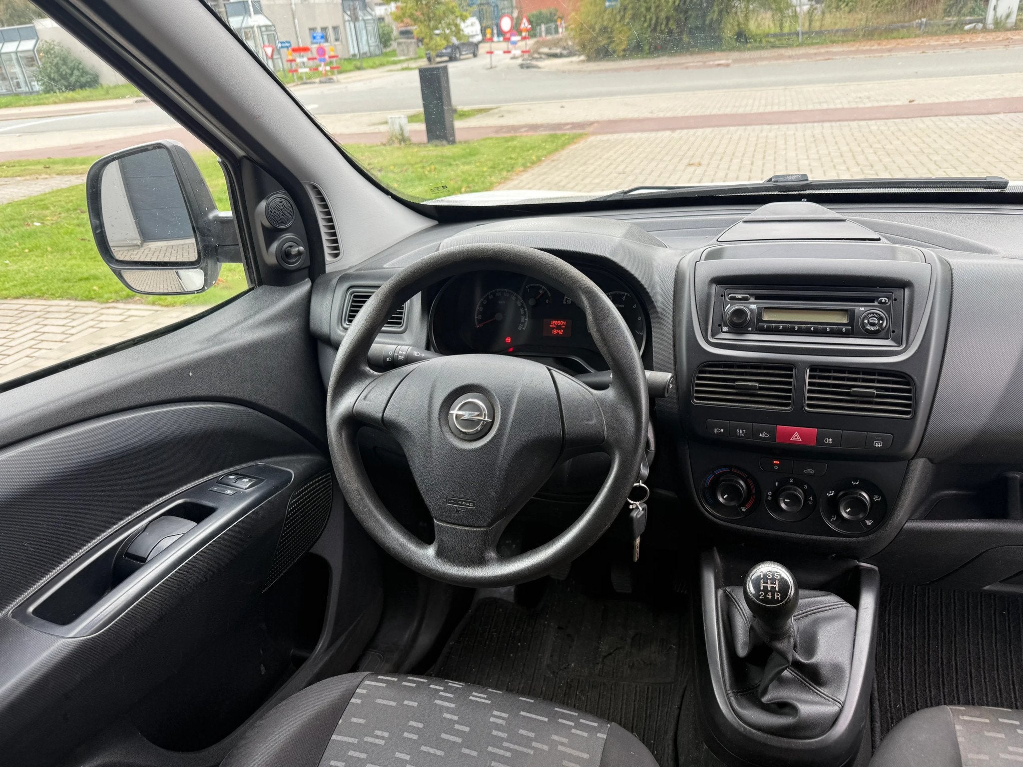 OPEL COMBO 1.3 CDTi Euro5 / 2012/128000KM/, Auto's, https://public.car-pass.be/vhr/04cf8b00-656d-430f-a33a-7b553aa471f6, Euro 5