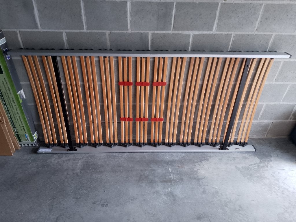 Eenpersoons lattenbodem BEKA., Ophalen, 90 cm, Eenpersoons, Zo goed als nieuw