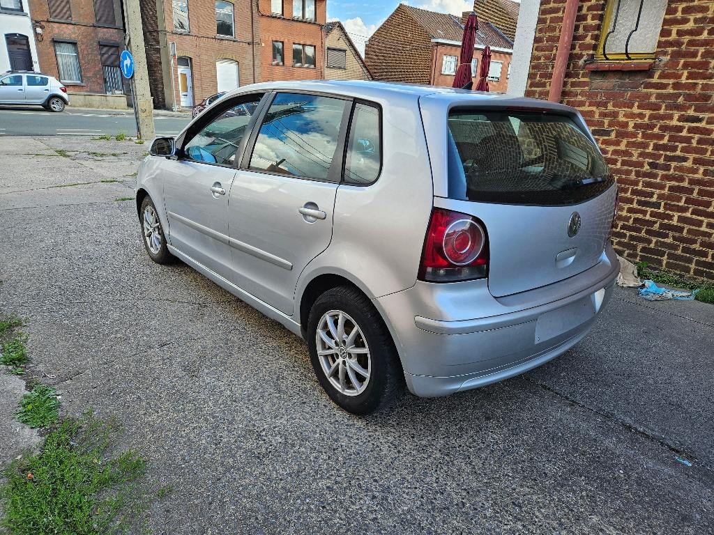VW polo 1.4tdi 2009 CLIM tb.état roule impeccable, Autos, Argent ou Gris, Achat, 5 portes, Particulier
